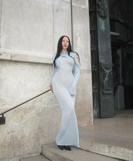 Noah Cyrus high quality actress picture