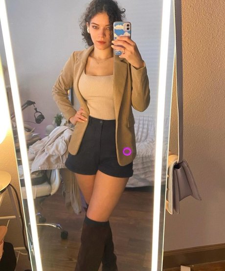 thai pussy onlyfans beautiful pics