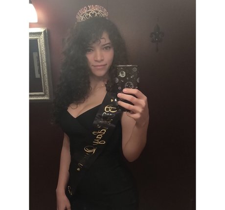 Brittany Venti nudes model pic