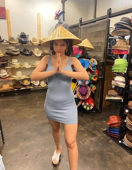 Brittany Venti erotic pornstar gallery