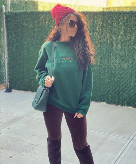 teen feet onlyfans erotic photo