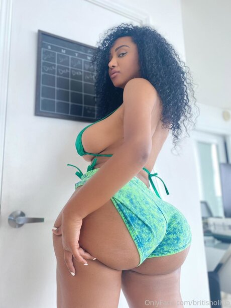 BritishOlivia xxx actress pic