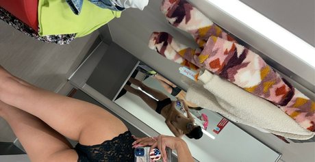 Sona Bella model nude img