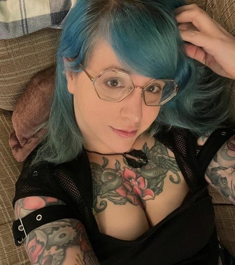 PushingUpRoses pretty star photo