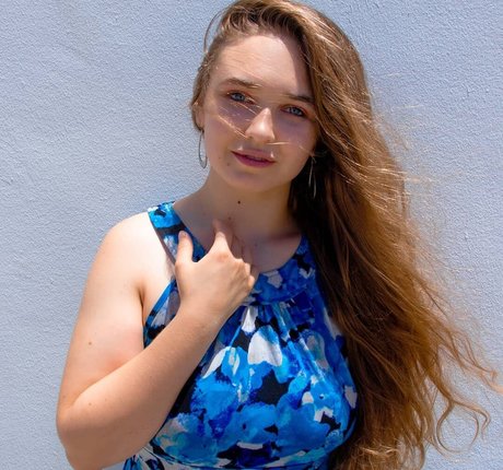 Favorite Hotwife nice model gallery