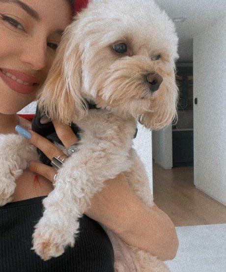 Ava Max star naked pictures