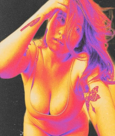 Chloe Maddren nice star pic