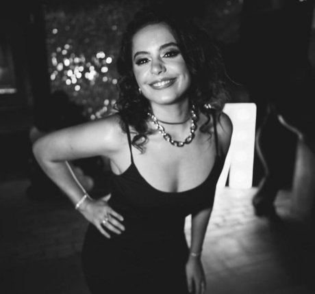 Yasmin Ali Yassine model erotic picture