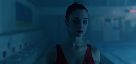 Alice Isaaz perfect star pics