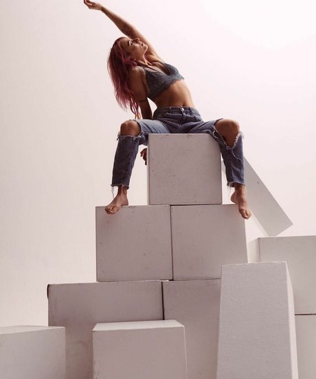 Eliza Grace model sex gallery