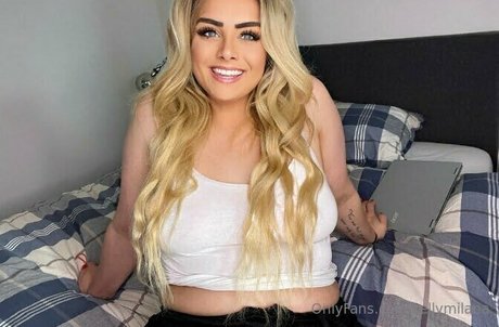 kellymilana star perfect photos