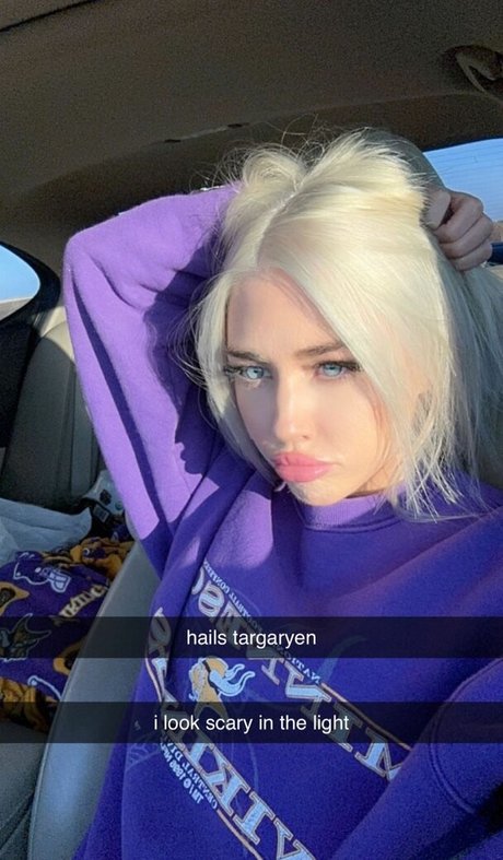 Hailsbee sex star img