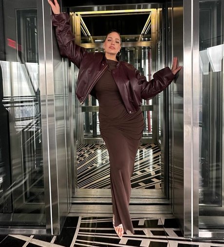 pregnant teacher onlyfans sexy nudes photo