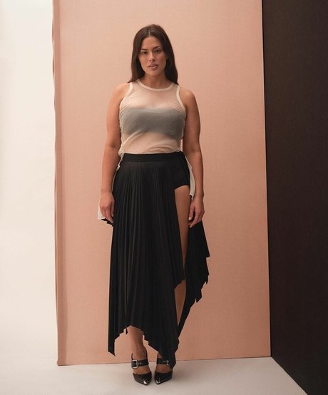 Ashley Graham perfect actress pic