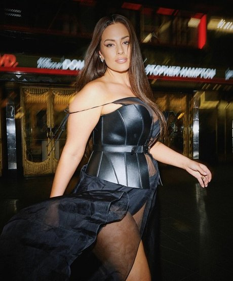 Ashley Graham pornographic actress archive