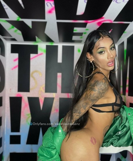 sweetlaurasaenz hd star photo