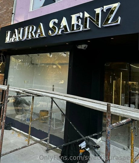 sweetlaurasaenz beautiful pornstar photo