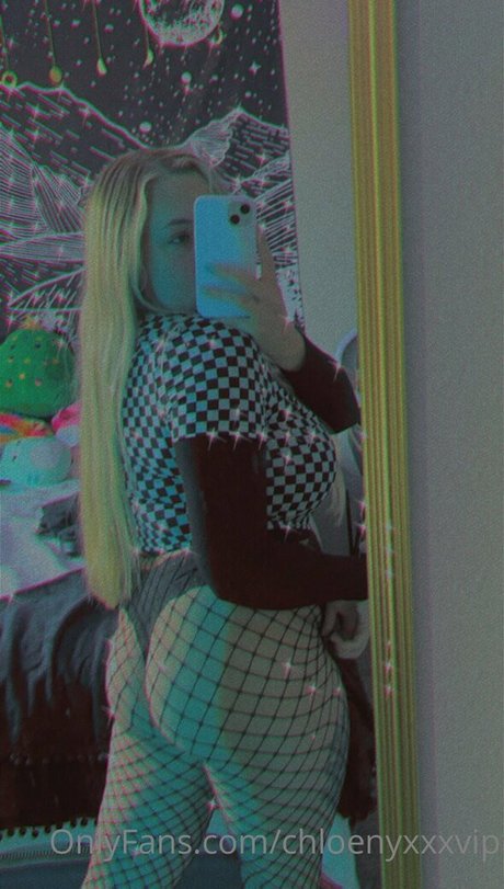 chloenyxxxvip pornstar sex images