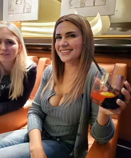 That Star Wars Girl top model img