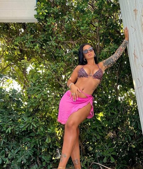 Roberta Stelluccio model adult galleries