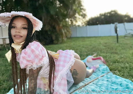 charliebhustlex sex model galleries