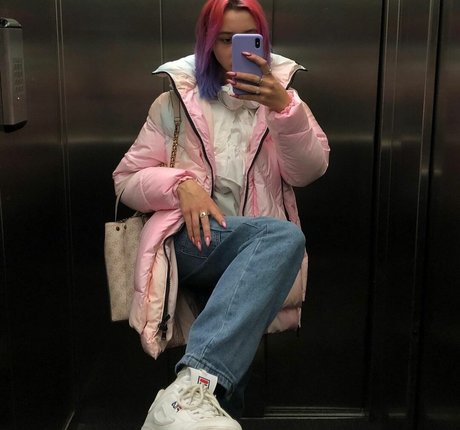 18 year old onlyfans hd img