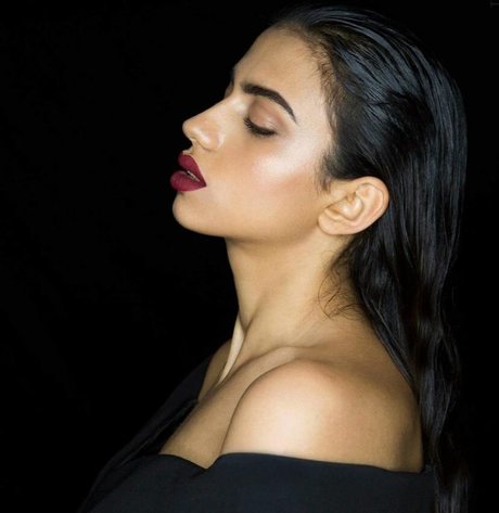 Mays Benatti star pornographic img