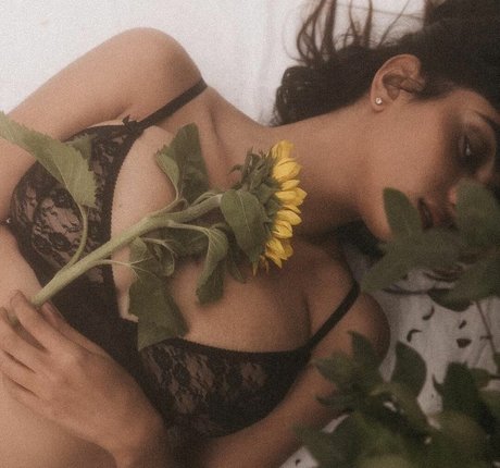 beach bunny onlyfans top galleries