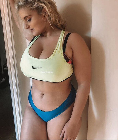 Casey Leigh pretty actress photos