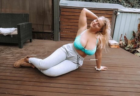 Casey Leigh pornstar naked galleries