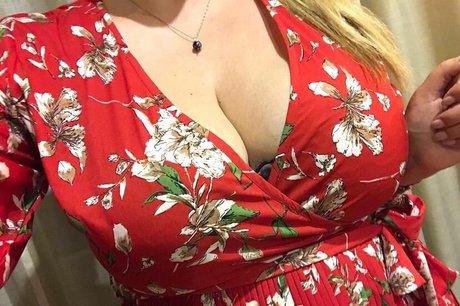 XLeila89 pornstar naked pictures