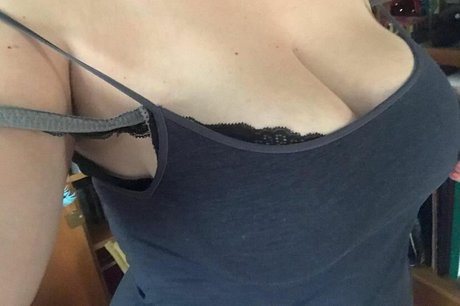 XLeila89 star nude photos