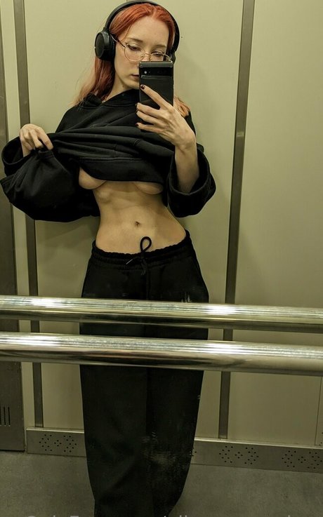 alicemoonprism star nudes img