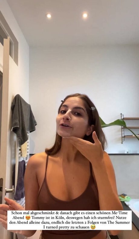 Ischtar Isik star sexy photos