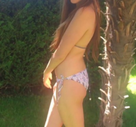 Anna Maria Damm model hd pic