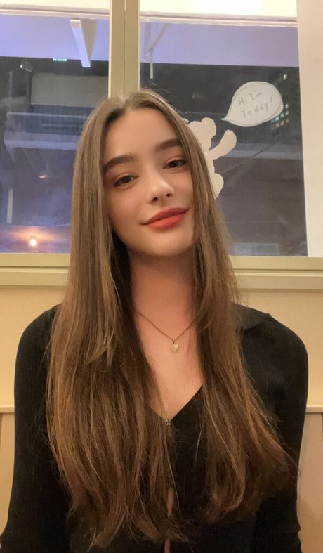 Dasha Taran nice star pics