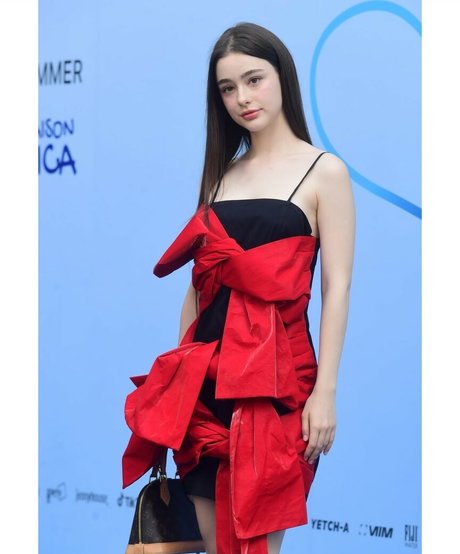 Dasha Taran nudes model pictures