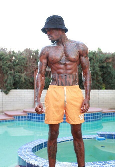 Freepressure pornstar nude photos