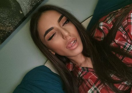 lorenpetite star nude pics