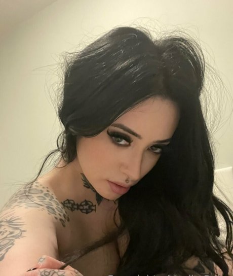 Lydiarains sex model pics