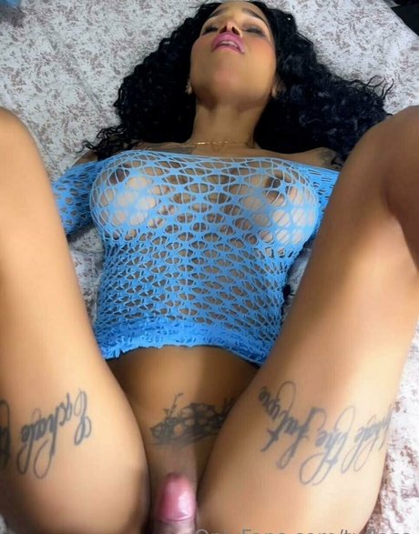 tuflaca nudes model images