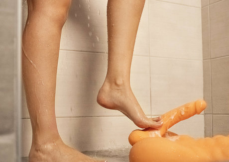 lesbian feet onlyfans naked images