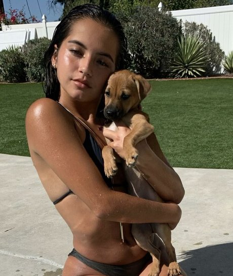 Isabela Merced beautiful model images