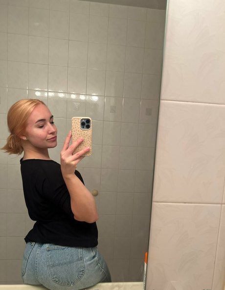 blonde young onlyfans beautiful naked images