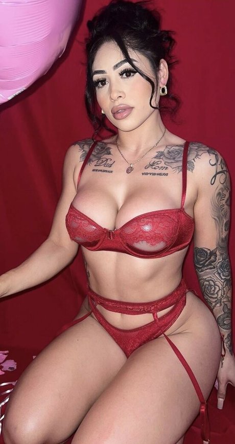 therealissalicious nude actress photo