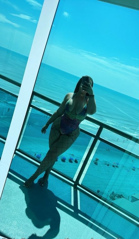 fansofmandimay sexy actress image