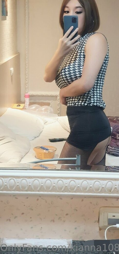 kianna10832587 nude actress pictures