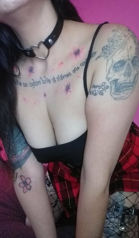 bunnybanajii model erotic gallery