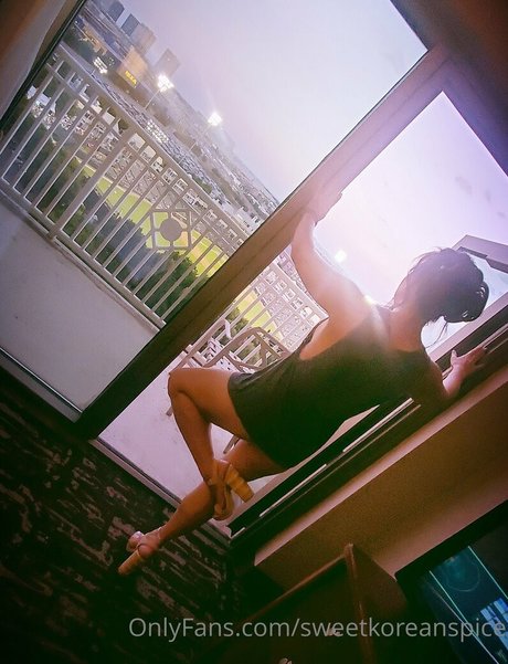 femboy gay onlyfans erotic pic