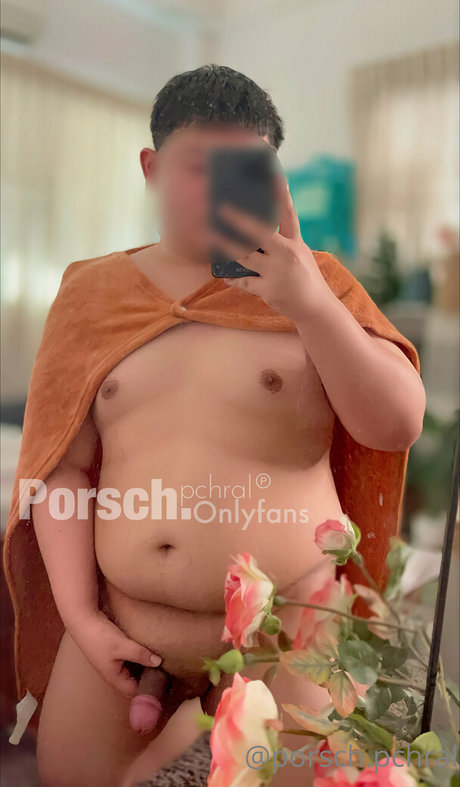 porsch pchral model pornographic photos